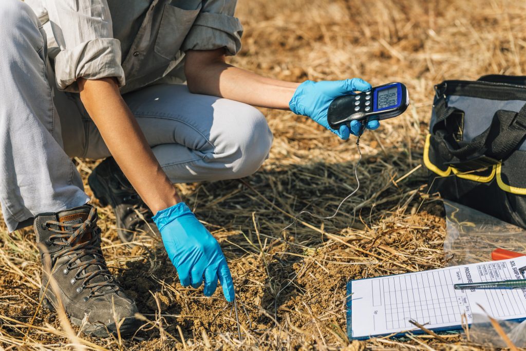 environmental monitoring instruments doing soil testing